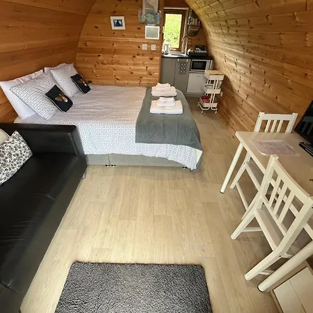Earls View Maxi Pod Glamping Carna